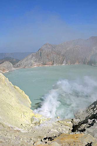 sulphur deposits-AsiaPhotoStock