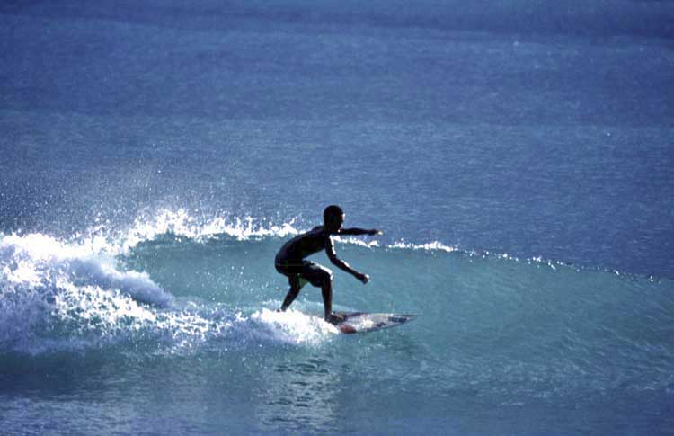 surfing-AsiaPhotoStock