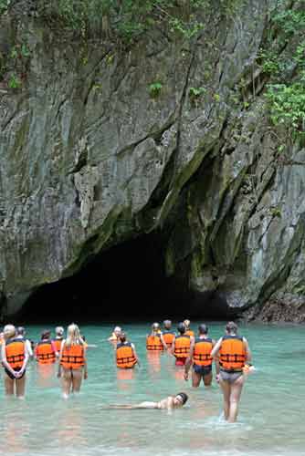 swim cave-AsiaPhotoStock