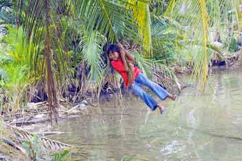 swinging time-AsiaPhotoStock