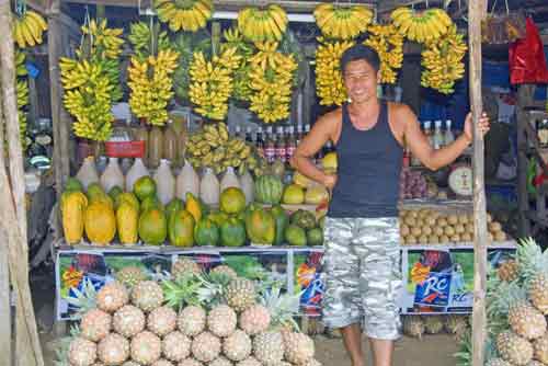 tagatay stall bananas-AsiaPhotoStock