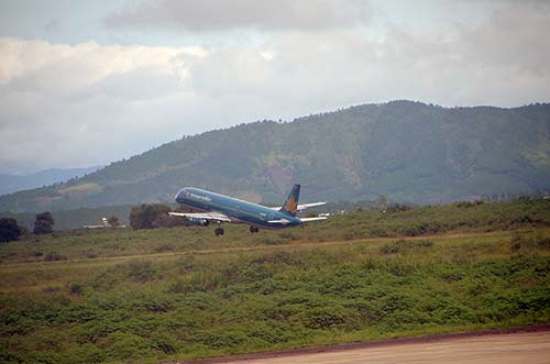 take off-AsiaPhotoStock