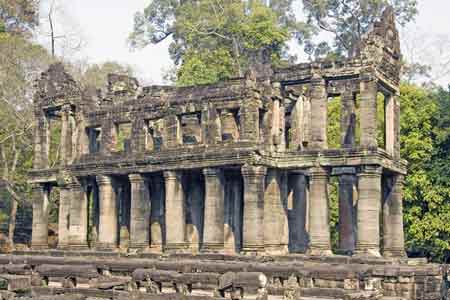 temple angkor wat-AsiaPhotoStock