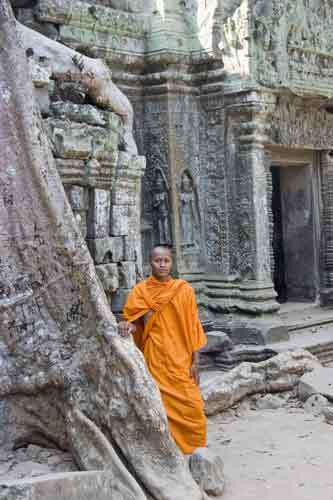 temple monk-AsiaPhotoStock
