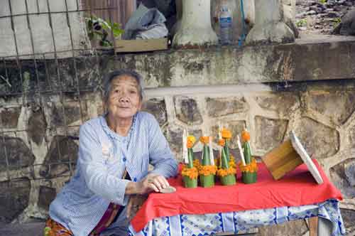 temple offer-AsiaPhotoStock