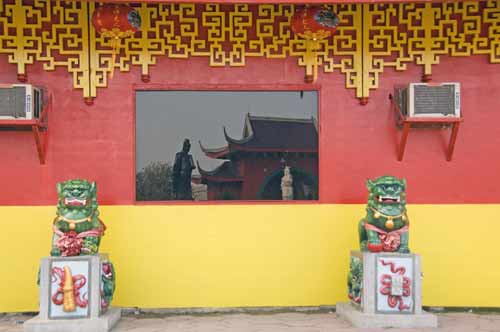 temple reflections-AsiaPhotoStock