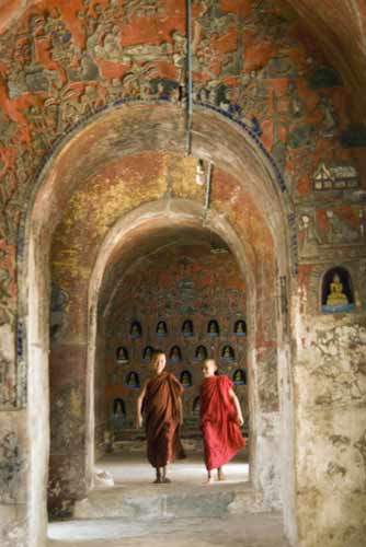 temple walk-AsiaPhotoStock