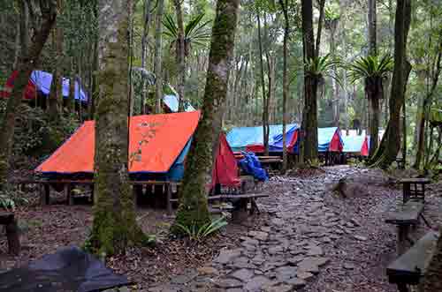 tents simalem-AsiaPhotoStock