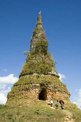 that stupa-AsiaPhotoStock