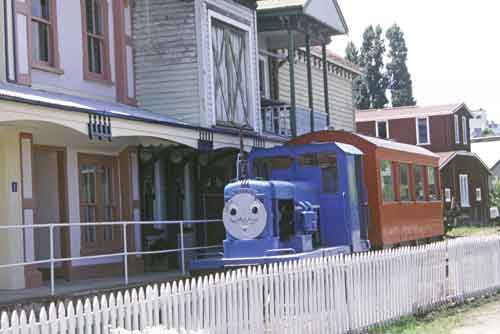 thomas tank engine-AsiaPhotoStock