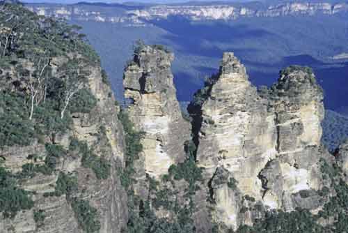 three sisters-AsiaPhotoStock