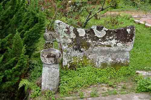 tomb ambarita-AsiaPhotoStock