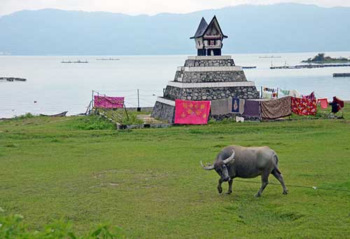 tomb toba-AsiaPhotoStock