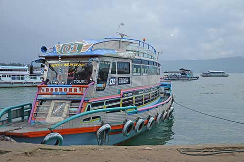 tomok ferry-AsiaPhotoStock