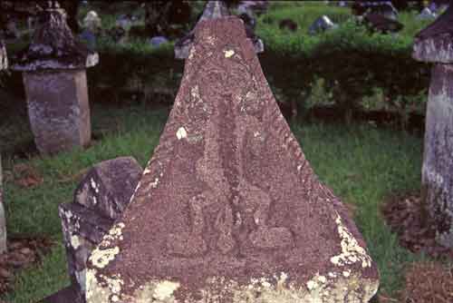 tondano sarcophagus-AsiaPhotoStock