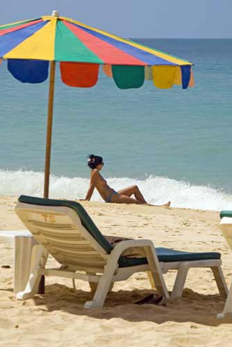 topless sunbathing-AsiaPhotoStock