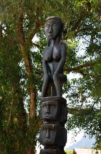 totem sarawak village-AsiaPhotoStock