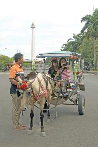 tour-AsiaPhotoStock