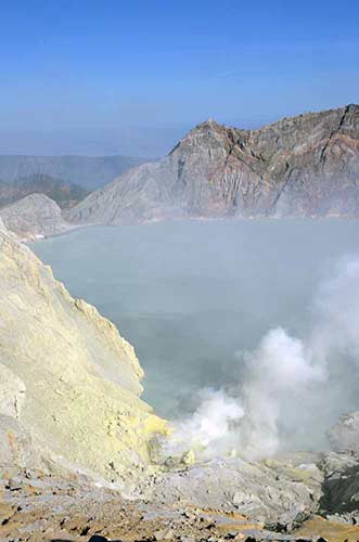 toxic ijen-AsiaPhotoStock