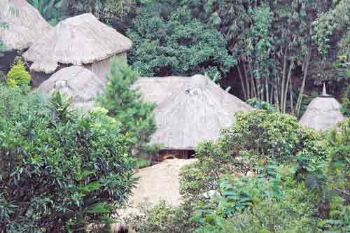 tam awan village-AsiaPhotoStock