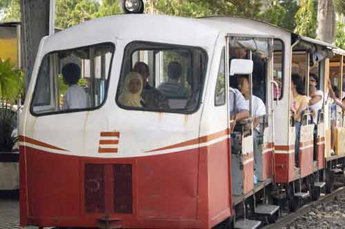 train rides-AsiaPhotoStock