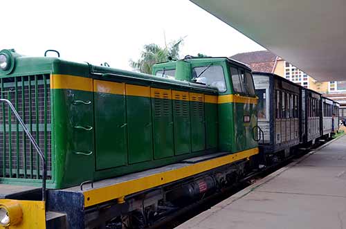 train dalat-AsiaPhotoStock