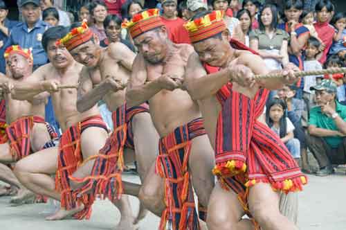 tug of war game-AsiaPhotoStock