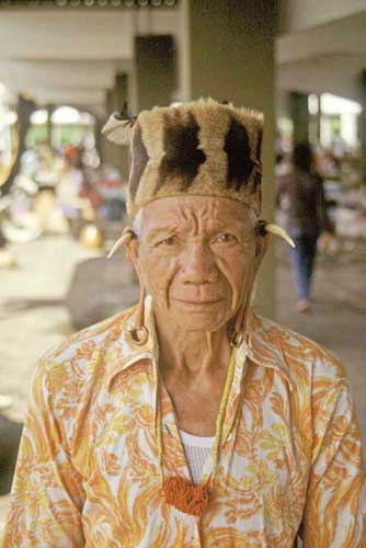 sarawak dayak man-AsiaPhotoStock