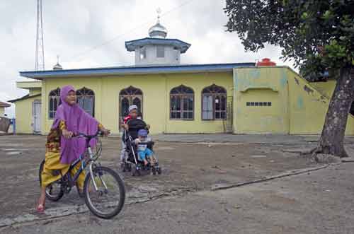 uma mosque-AsiaPhotoStock