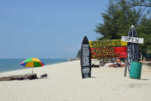 umbrella teluk cempedak-AsiaPhotoStock