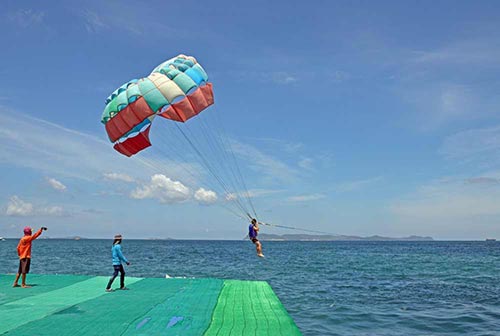 up and away-AsiaPhotoStock