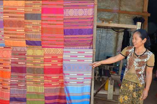 vang silk-AsiaPhotoStock