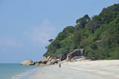 walk on beach-AsiaPhotoStock