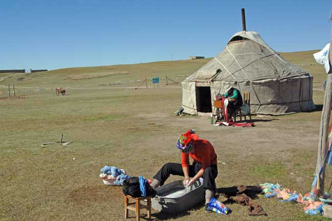 washing clothes-AsiaPhotoStock