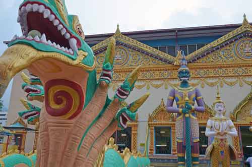 wat chaiya-AsiaPhotoStock