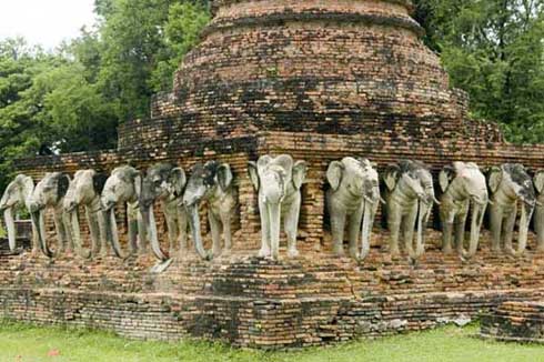 wat chang lom-AsiaPhotoStock