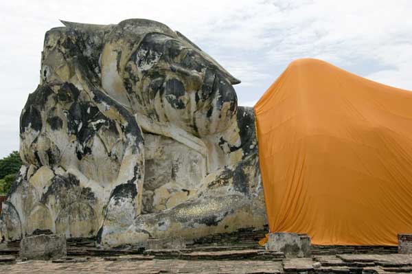 wat lokayasutha-AsiaPhotoStock