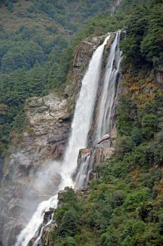 waterfalls-AsiaPhotoStock