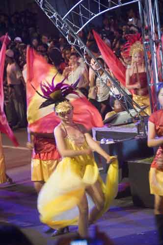 yogyakarta dancer-AsiaPhotoStock