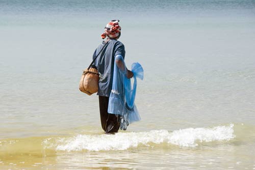 nai yang fisherman-AsiaPhotoStock