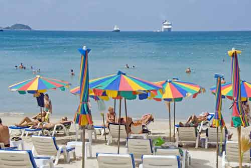 naithon beach goers-AsiaPhotoStock