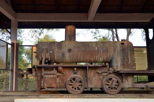 old train-AsiaPhotoStock