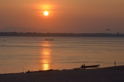 pakse sunset-AsiaPhotoStock