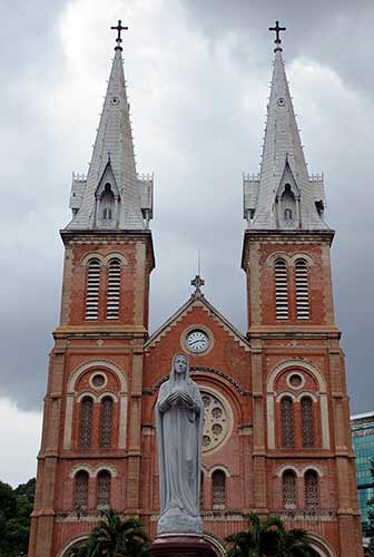 saigon cathedral-AsiaPhotoStock