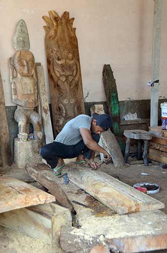 sculpture mas-AsiaPhotoStock