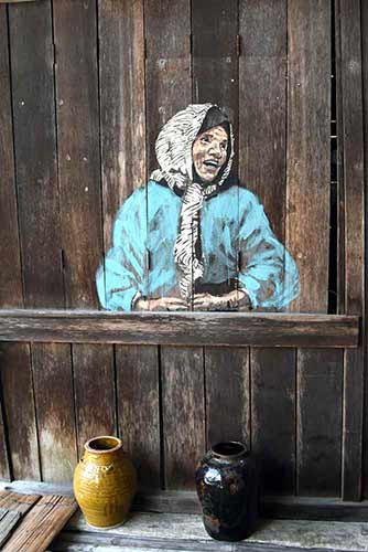 woman mural-AsiaPhotoStock